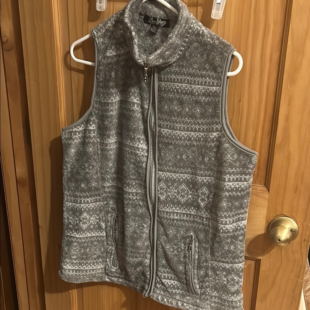 Lena Gray Patterned Vest